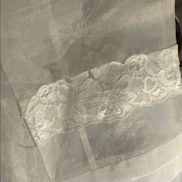 White House Black Market Sheer White Lace Blouse - Picture 4 of 4